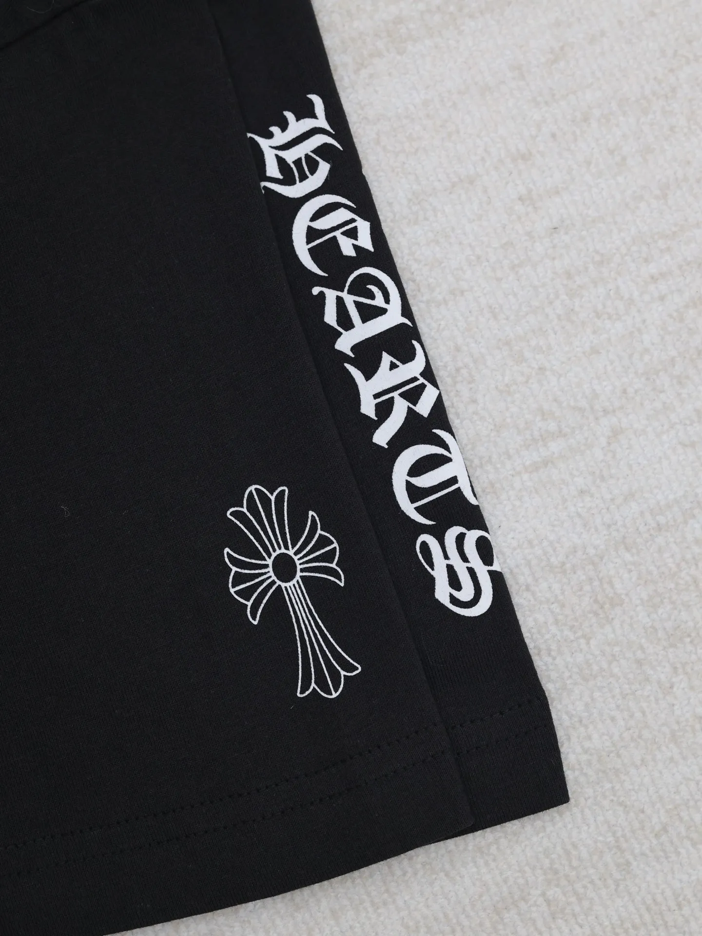 🅿️280 Chrome Hearts*/Chrome Hearts 25 new shadow cross short-sleeved T-shirt. The fabric is made of 26-woven 200g cotton, and the printing is hand-printed with glue. Size: S/M/L